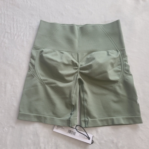 Oner active NWT sage green short - Picture 6 of 9